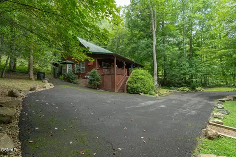 3905 Fern Brook Way, Sevierville, TN 37862