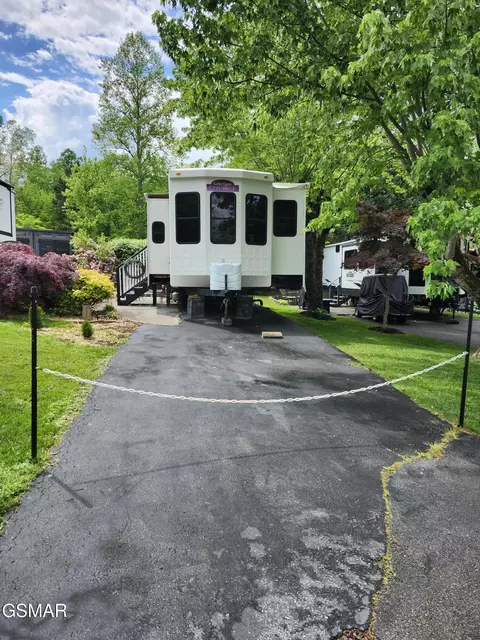 4229 E Pkwy #153, Gatlinburg, TN 37738