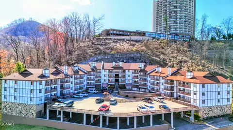 616 Turkey Nest Rd, Gatlinburg, TN 37738
