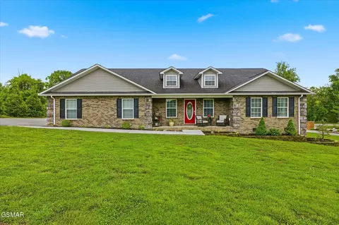 1904 Infinity Ln, Sevierville, TN 37876