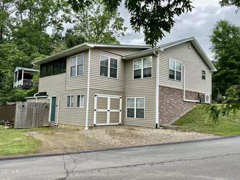 401 Mountain Thrush Dr, Townsend, TN 37882