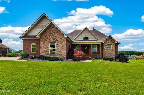 2655 Boston Chase Rd, Kodak, TN 37764