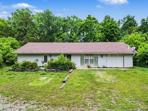 1717 Elkins Rd, Kodak, TN 37764