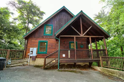 4620 Nottingham Heights Way, Pigeon Forge, TN 37863