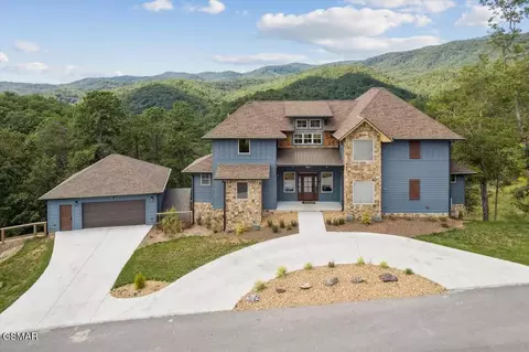 3142 Smoky Bluff Trl, Sevierville, TN 37862