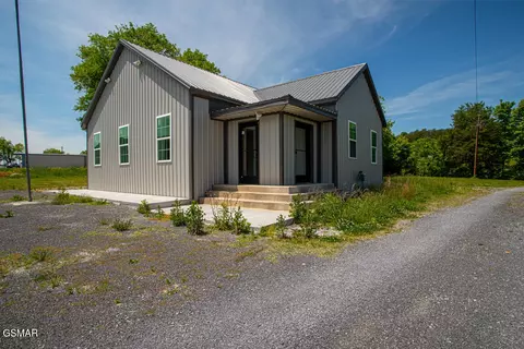 1010 W Highway 25-70, Newport, TN 37821
