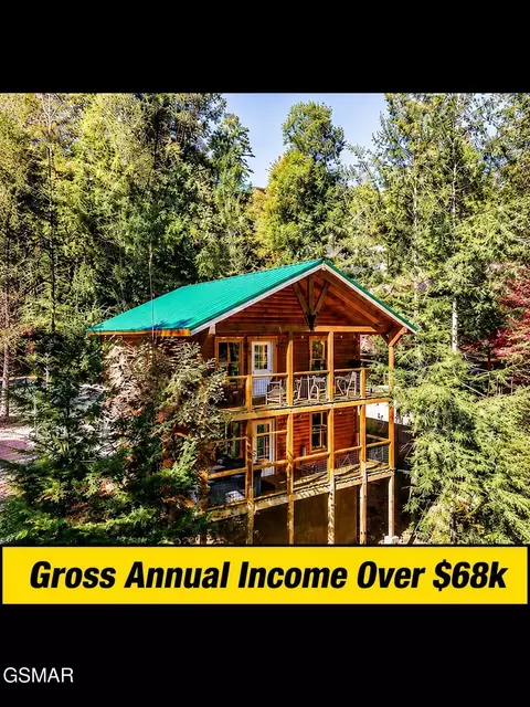 1633 Misty Hollow Way, Gatlinburg, TN 37738