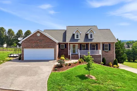 2605 Covington Cir, Sevierville, TN 37876