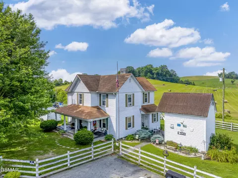 871 Hinkle Rd, Dandridge, TN 37725