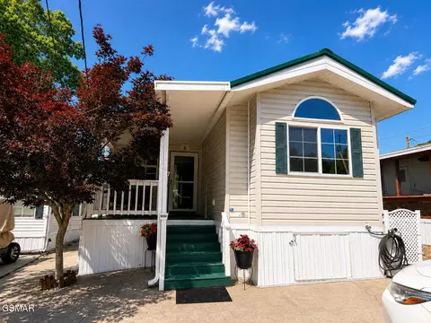 5355 Parkway, Cosby, TN 37722