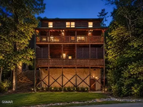 620 Chickasaw Gap Way, Pigeon Forge, TN 37863