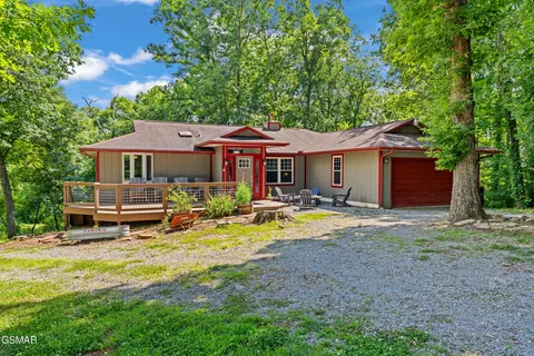 240 Bob Hollow Rd, Sevierville, TN 37876
