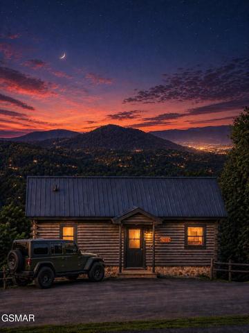 808 Peak Loop Way, Sevierville, TN 37862