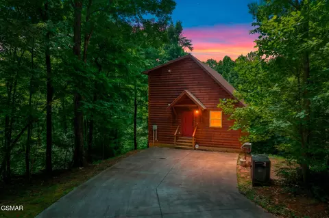 3884 Locust Ridge Rd, Sevierville, TN 37876