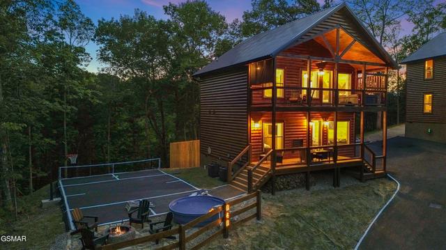 646 Sunrise Blvd, Sevierville, TN 37862