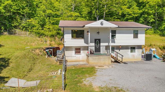 1209 E Bullrun Vly, Powell, TN 37849
