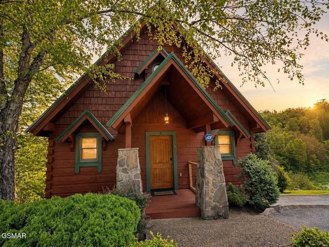 1619 J E D Trl, Sevierville, TN 37862