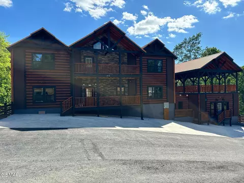 215 Maria Way, Sevierville, TN 37876