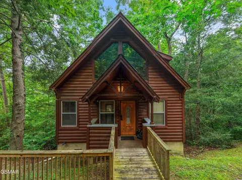 Undisclosed, Sevierville, TN