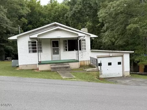 1322 Second Ln, Sevierville, TN 37876