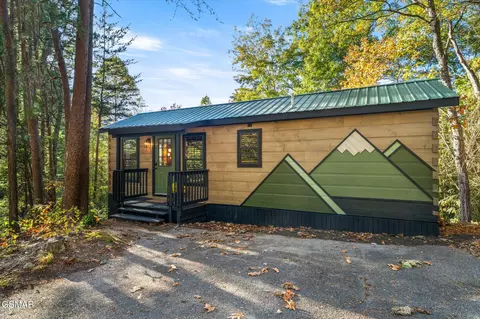 1107 Ridgefield Dr, Sevierville, TN 37876