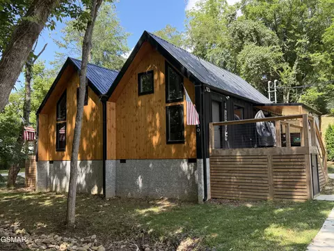 840 842 Delight, Sevierville, TN 37876