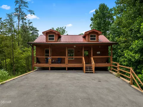 1533 Bear Valley Rd, Sevierville, TN 37876