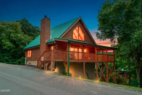 1915 Leatherwood Ln, Sevierville, TN 37862