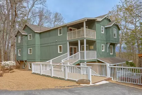 1106 Tanrac Trl, Gatlinburg, TN 37738