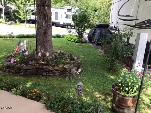 4229 E Pkwy #374, Gatlinburg, TN 37738