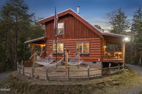 218 Rule Way, Sevierville, TN 37876