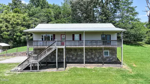 1800 Mountain Ridge Rd, Newport, TN 37821