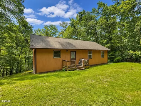287 Islandview Pt, Sharps Chapel, TN 37866