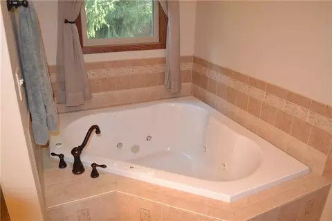 1426 Louis Rd, Fall Creek, WI 54742 photo 16
