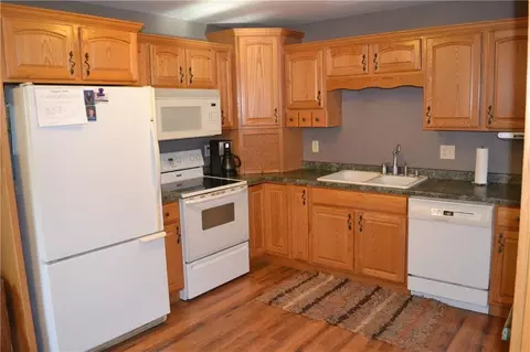 1426 Louis Rd, Fall Creek, WI 54742 photo 6