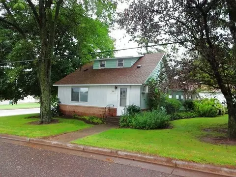 230 E Chippewa St, Cadott, WI 54727 photo 1
