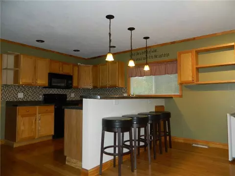 208 S Riverside Dr, Cornell, WI 54732 photo 4