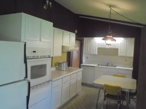 120 E Grant St, Augusta, WI 54722 photo 7