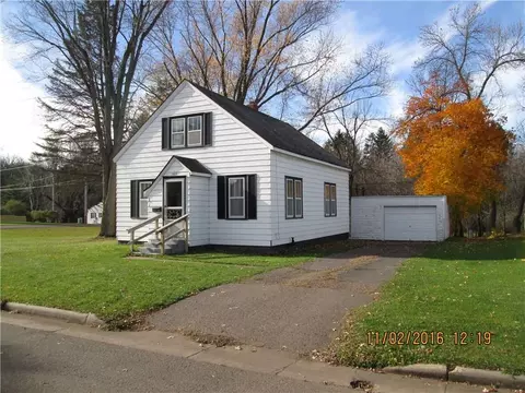 403 S 3rd St, Barron, WI 54812 photo 1