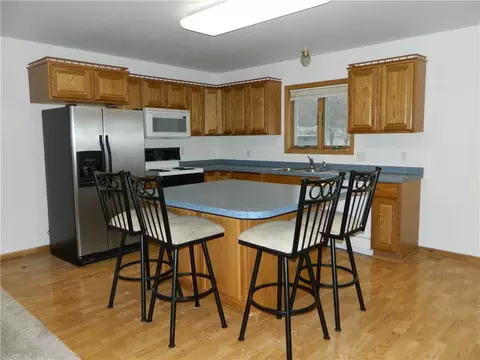 906 9th Ave, Bloomer, WI 54724 photo 3