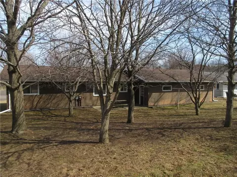 2516 Freeway Dr, Bloomer, WI 54724 photo 2