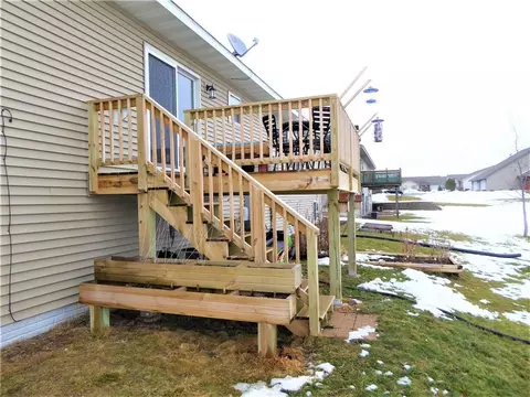 378 Cedar St, Baldwin, WI 54002 photo 4