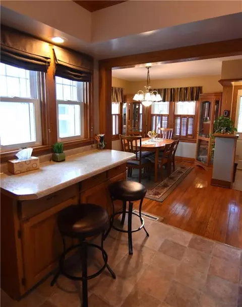 511 S 7th St, Cameron, WI 54822 photo 4