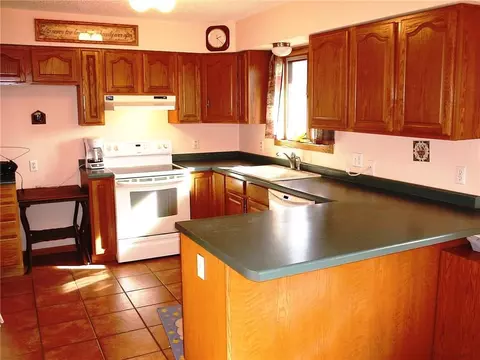 w3085 East Oak Road, Eleva, WI 54738 photo 2