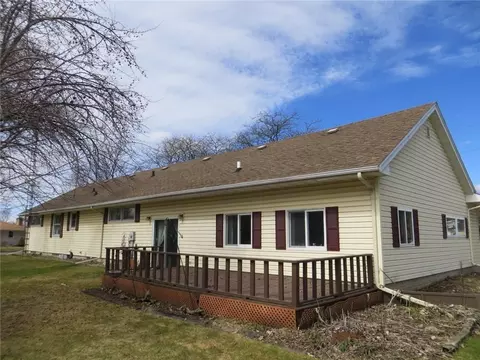 200 E Grant, Thorp, WI 54771 photo 3