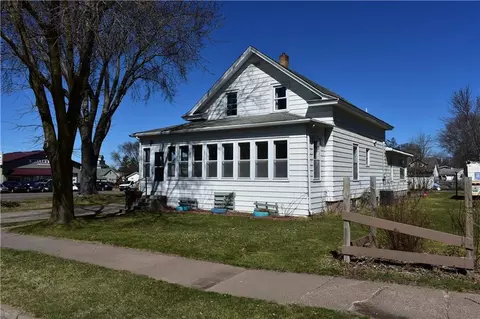 809 15th Ave, Bloomer, WI 54724 photo 2