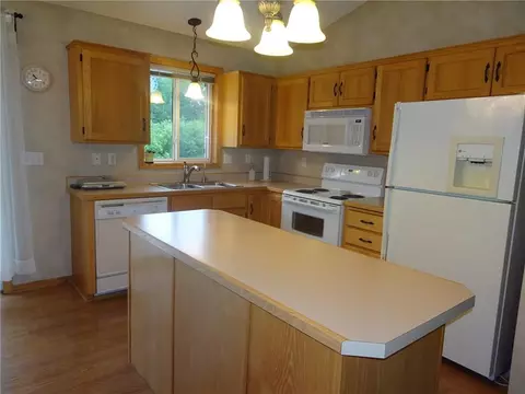 570 Summit St, Baldwin, WI 54002 photo 3