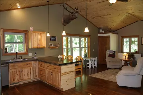 22052 150th St, Bloomer, WI 54724 photo 4