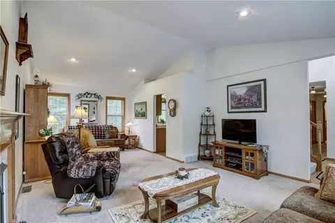 604 Riverview Rd, Fall Creek, WI 54742 photo 6