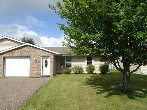 1960 Windmill Dr, Baldwin, WI 54002 photo 1
